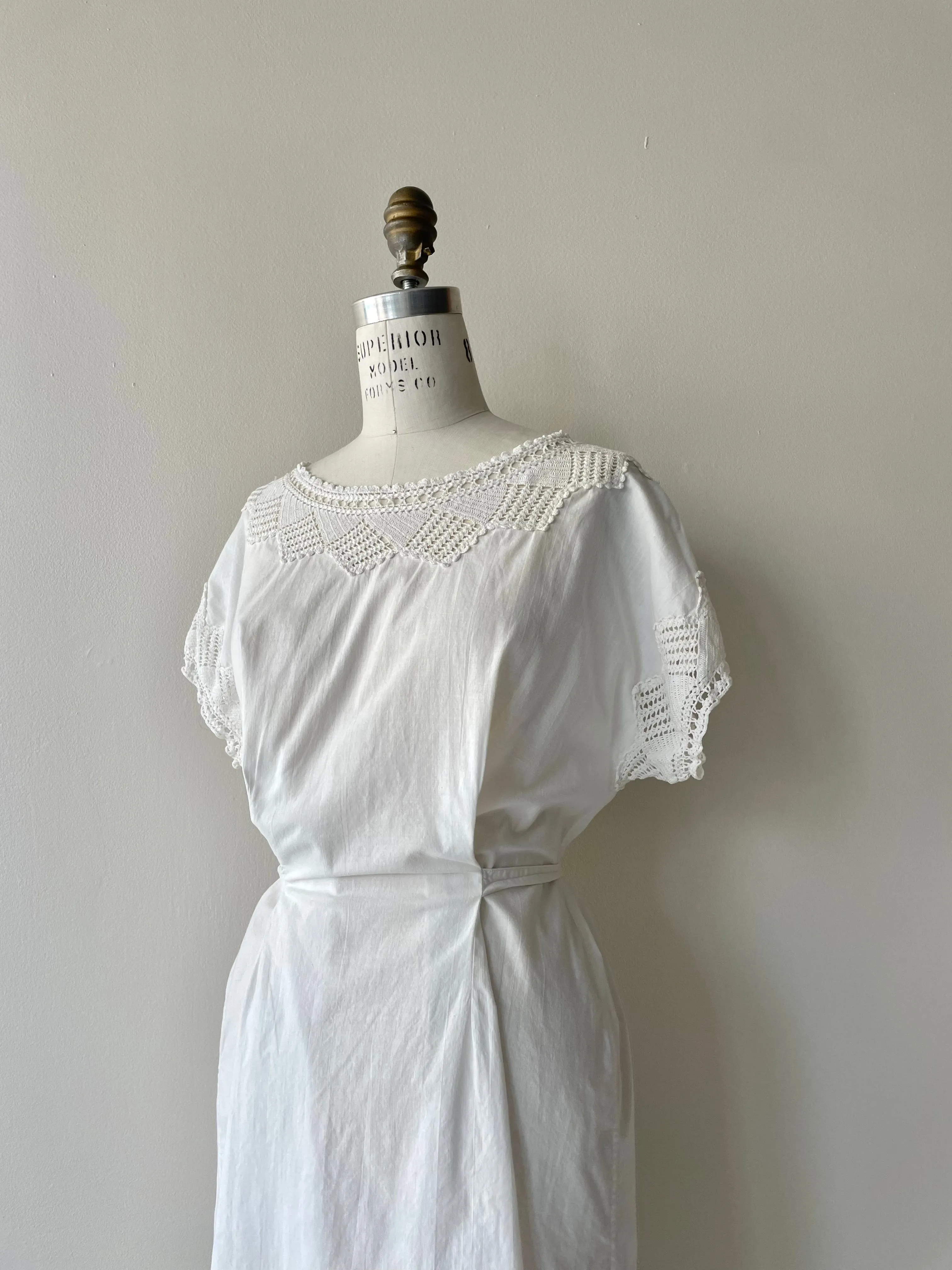 Antique Crochet Collar Nightdress | 1900s