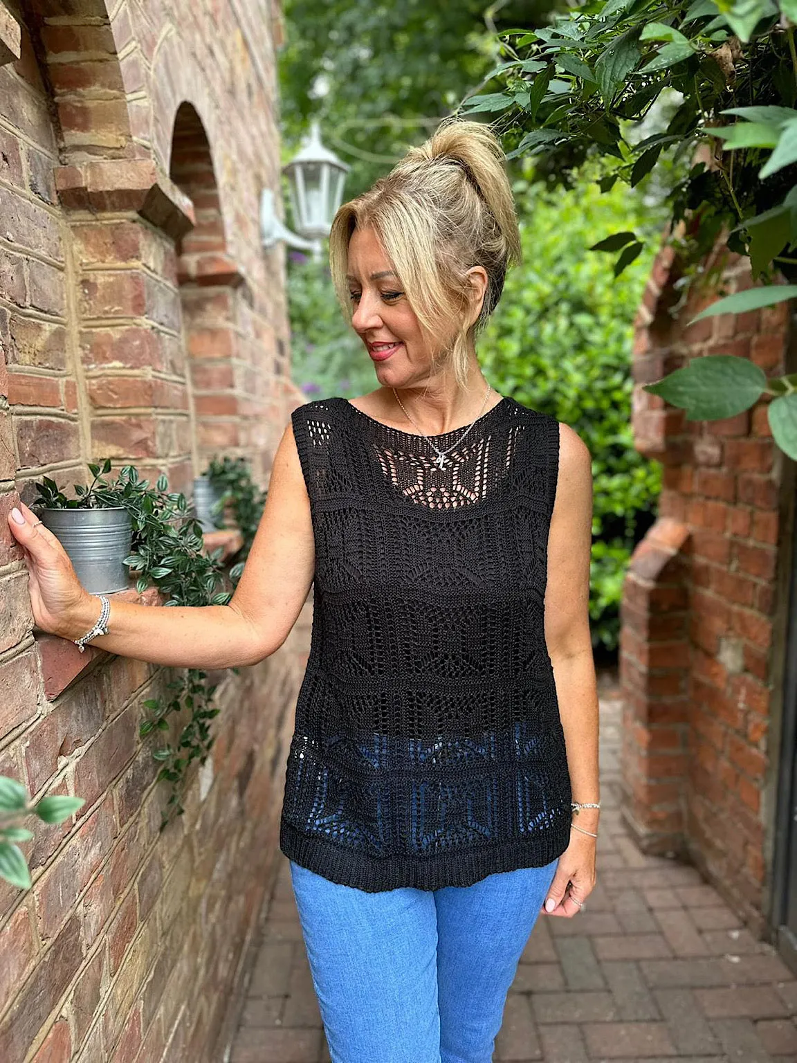 Black Knitted Pattern Top Lola