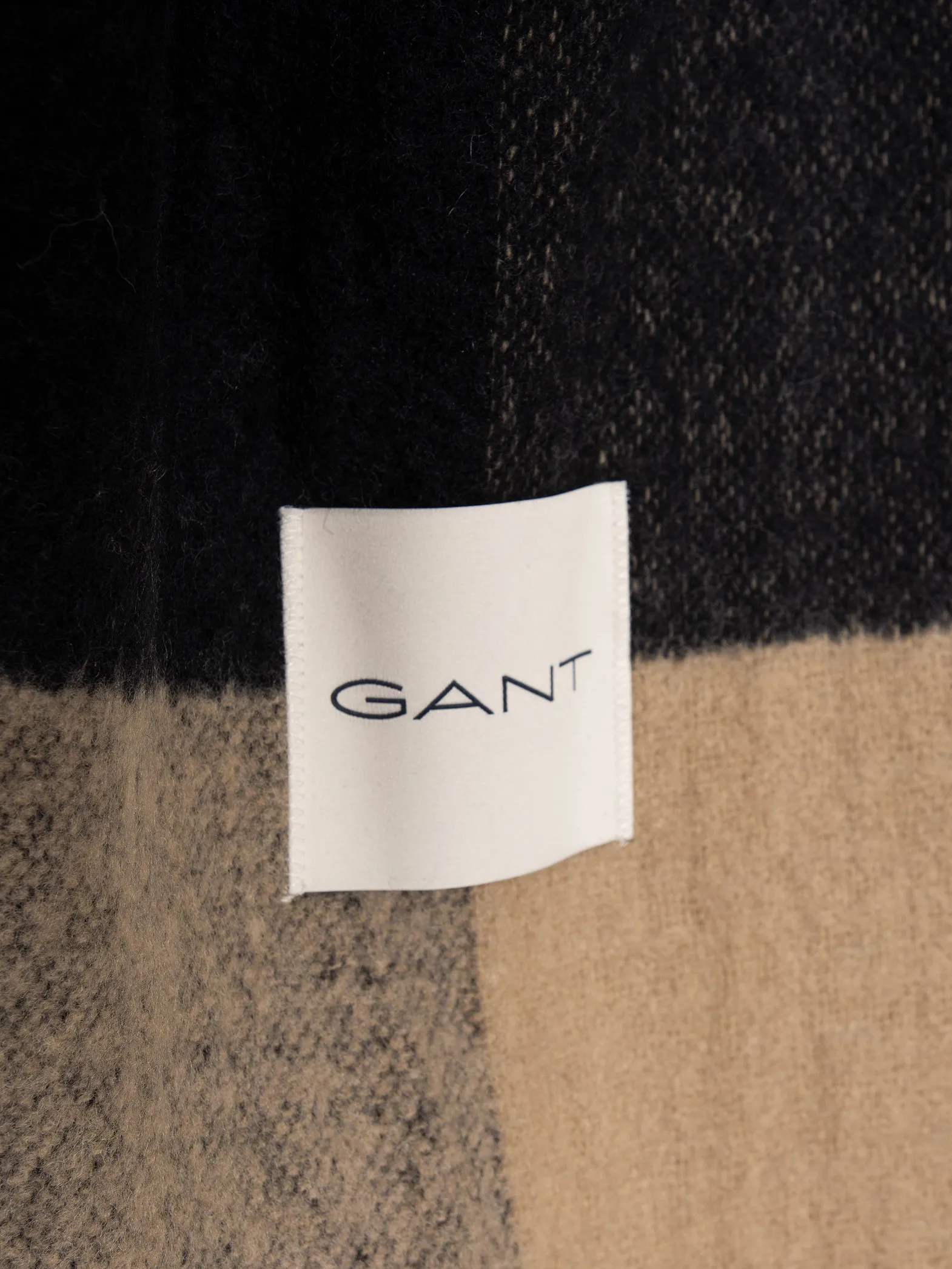 GANT SCARF CHECKED DARK KHAKI