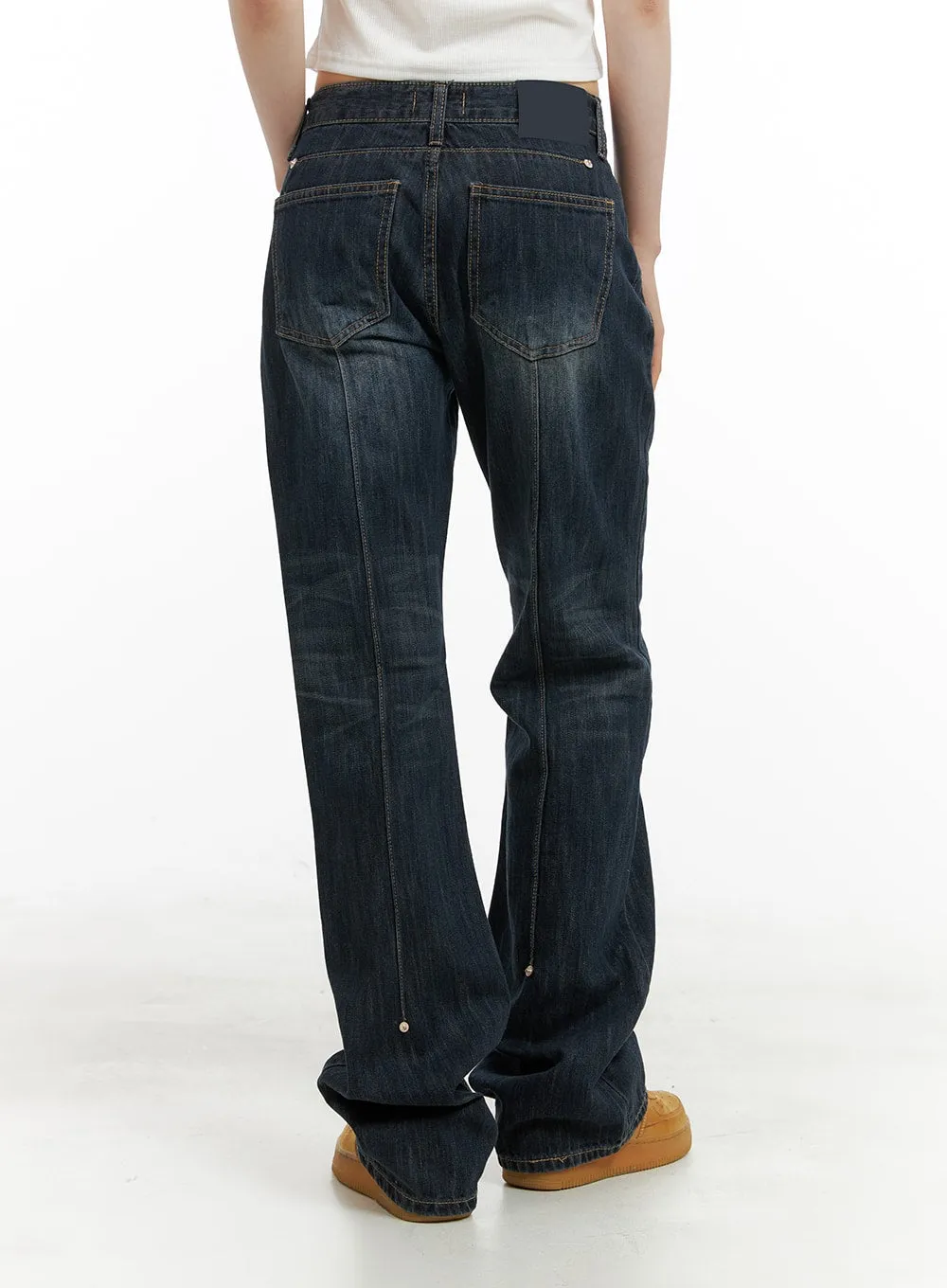 Loose Fit Low Waist Bootcut Jeans CA412