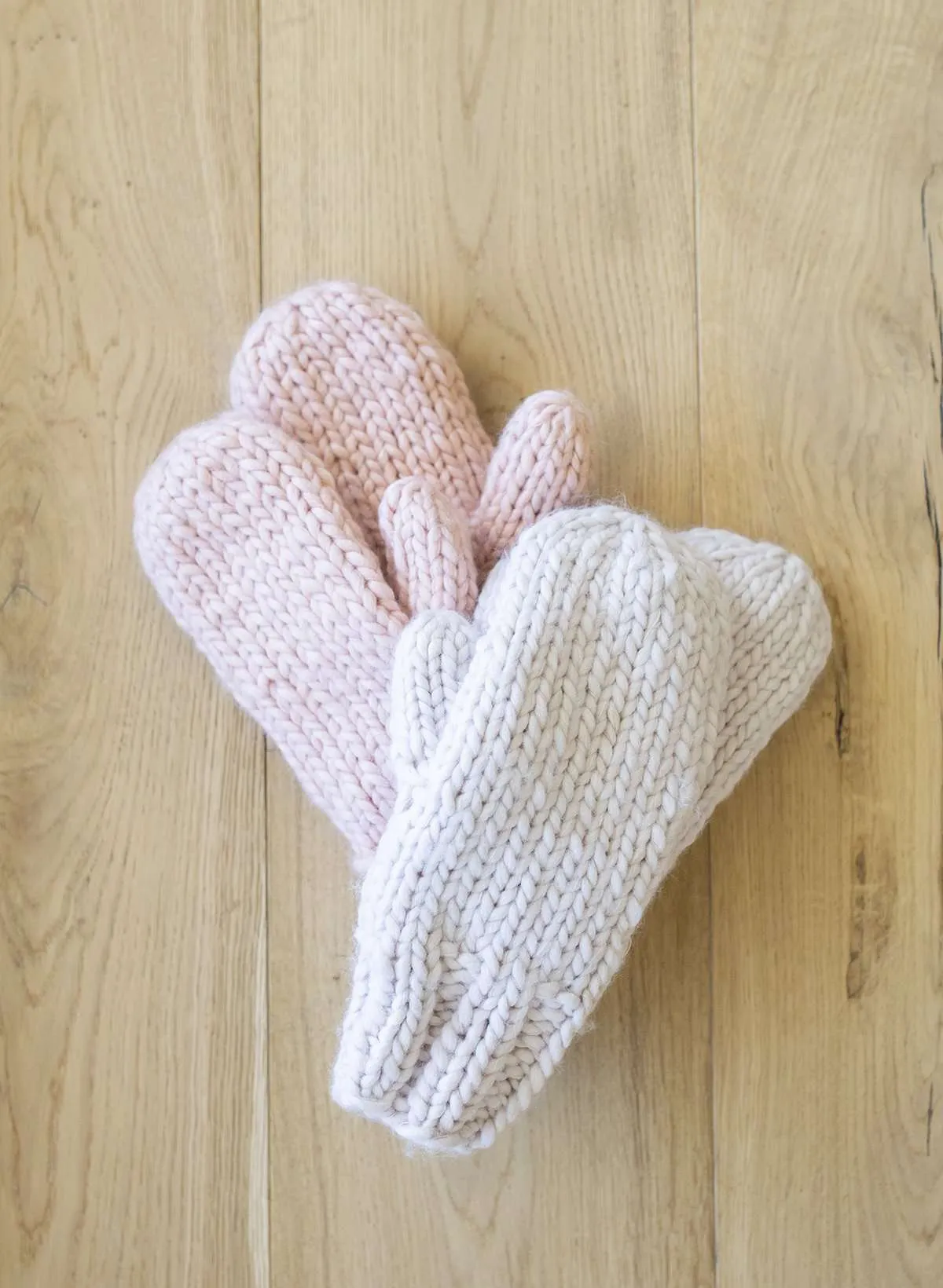 Mango Yarn Mittens