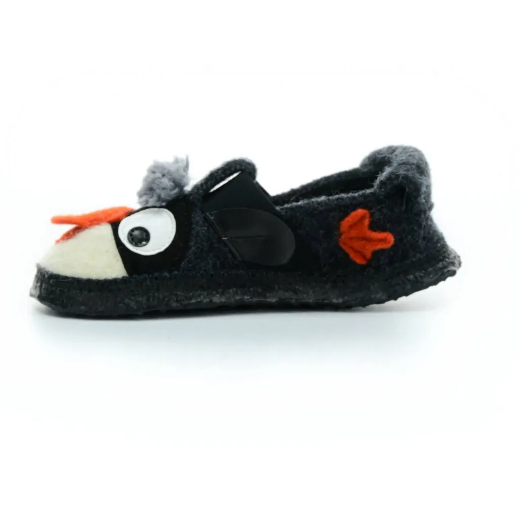 Nanga Fuzzi Pingu Dunkelgrau barefoot slippers