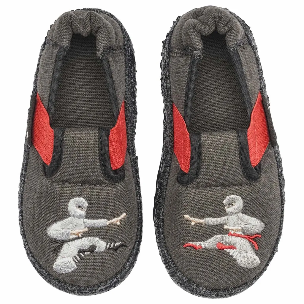 Nanga Ninja Dunkelgrau barefoot slippers