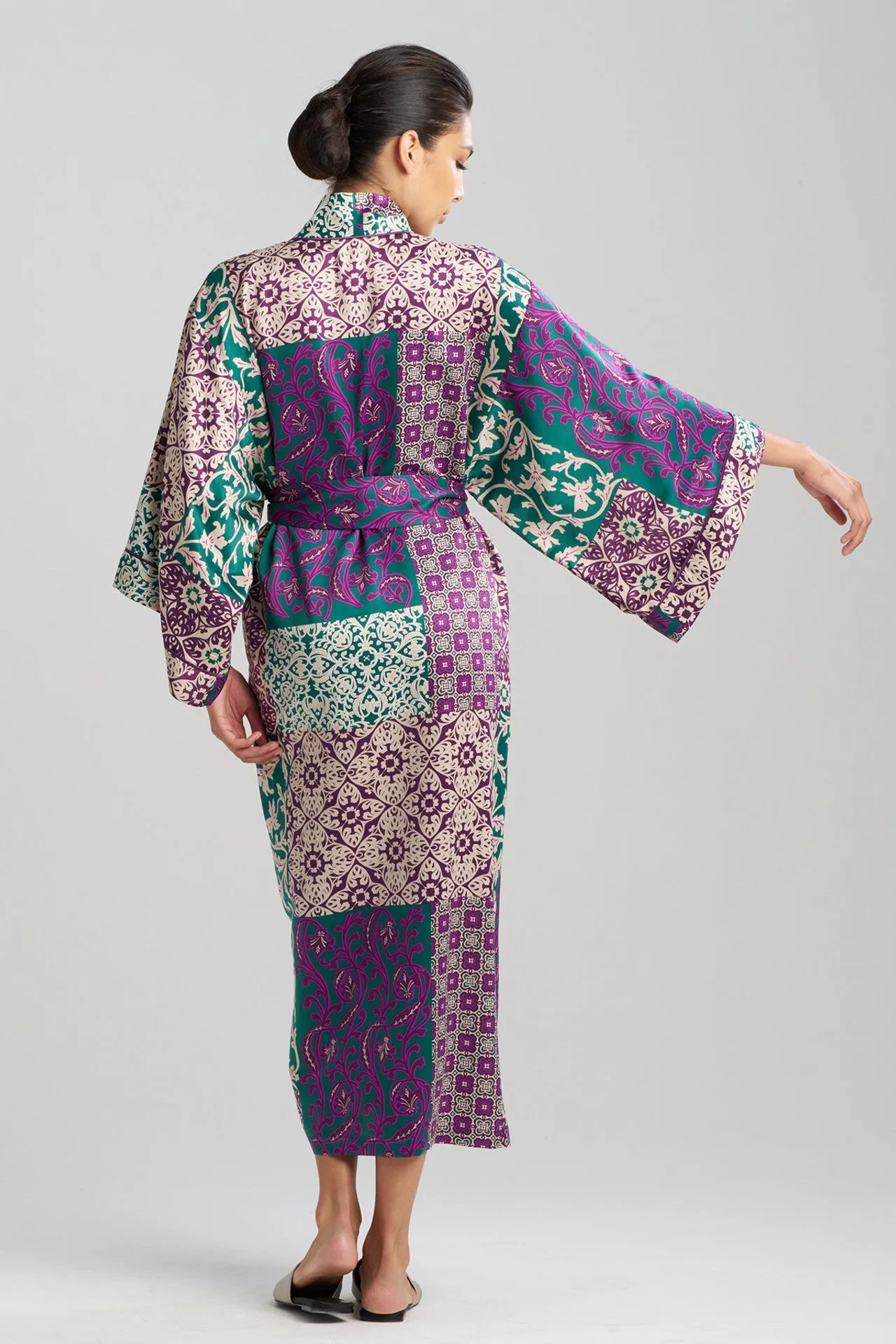 Natori TAPESTRY Long Robe in Purple Multi 