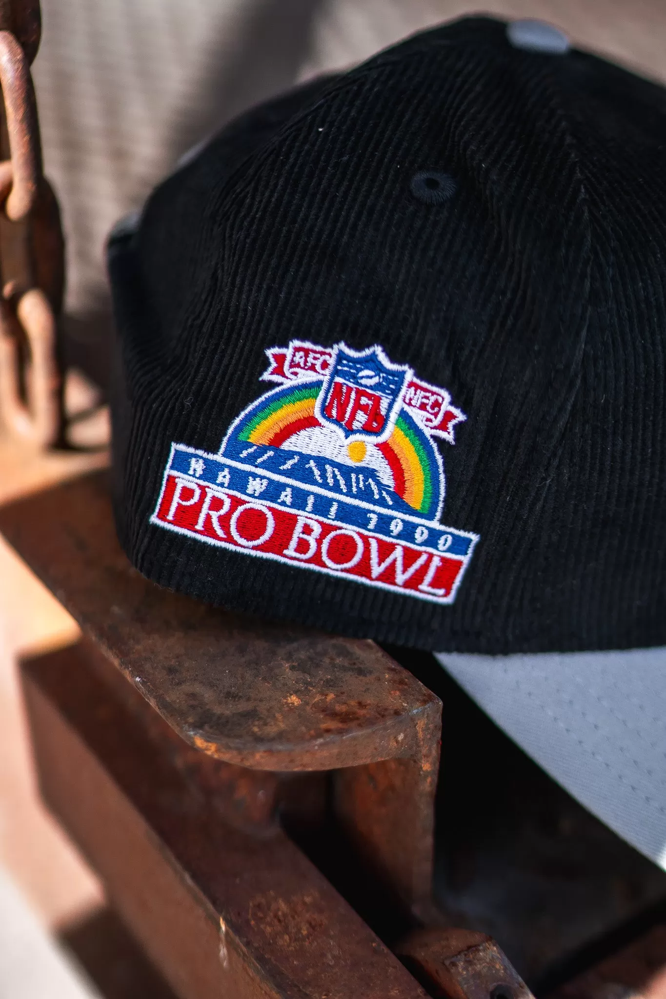 New Era Las Vegas Raiders 1990 Pro Bowl 9FORTY A-Frame Snapback (Black Corduroy/Grey)