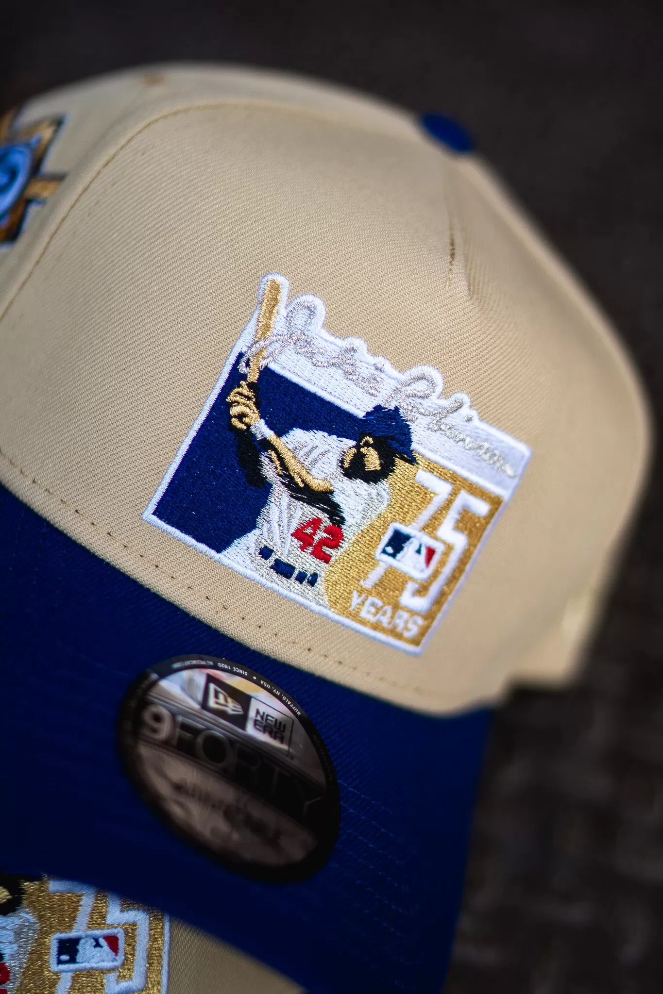 New Era Los Angeles Dodgers Jackie Robinson 9FORTY A-Frame Snapback (Vegas Gold/Blue)