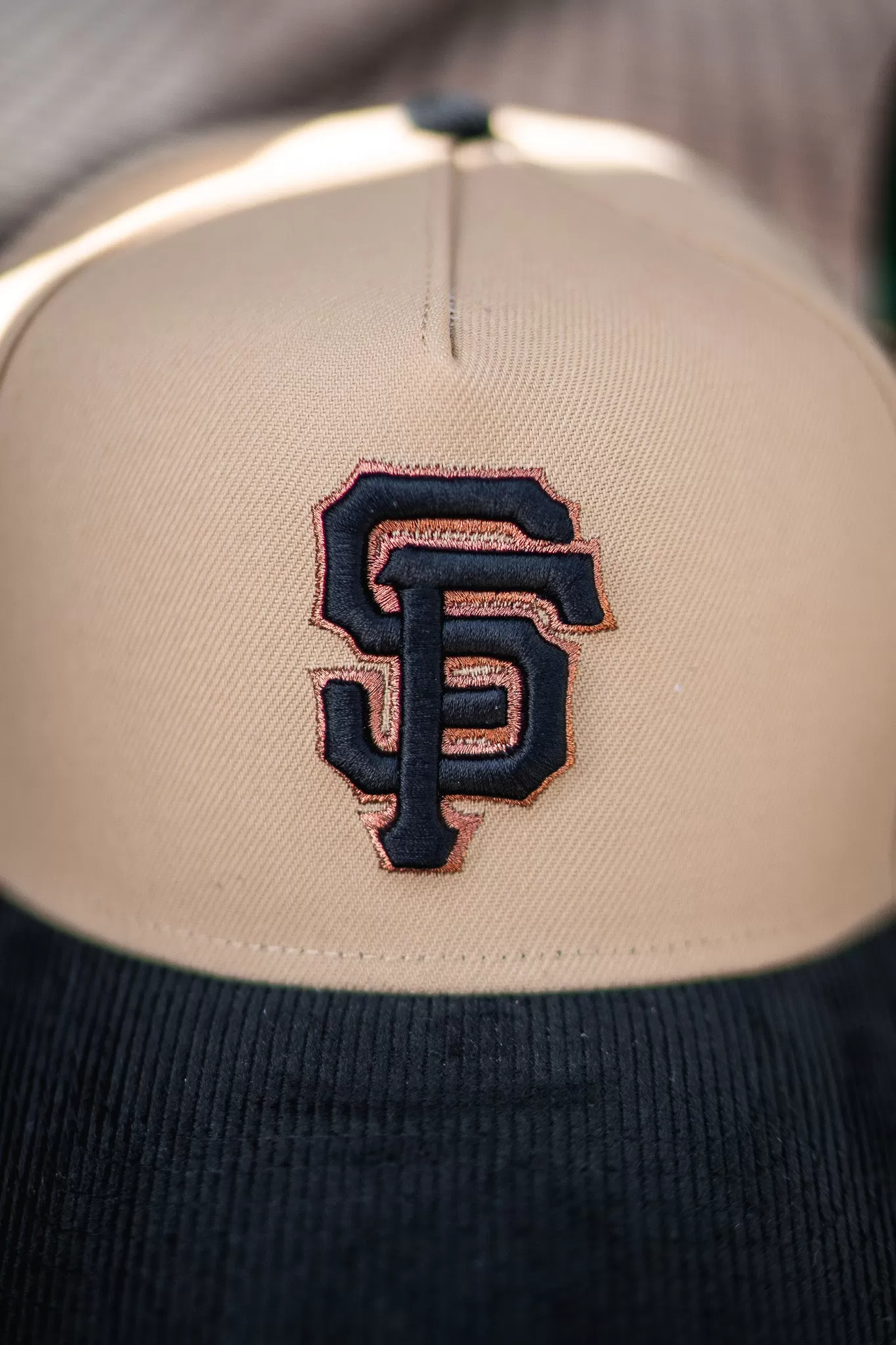 New Era San Francisco Giants 2014 World Champions 9FORTY A-Frame Snapback (Vegas Gold/Black Corduroy)