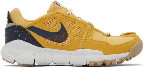 Nike Yellow & Blue Free Terra Vista Sneakers