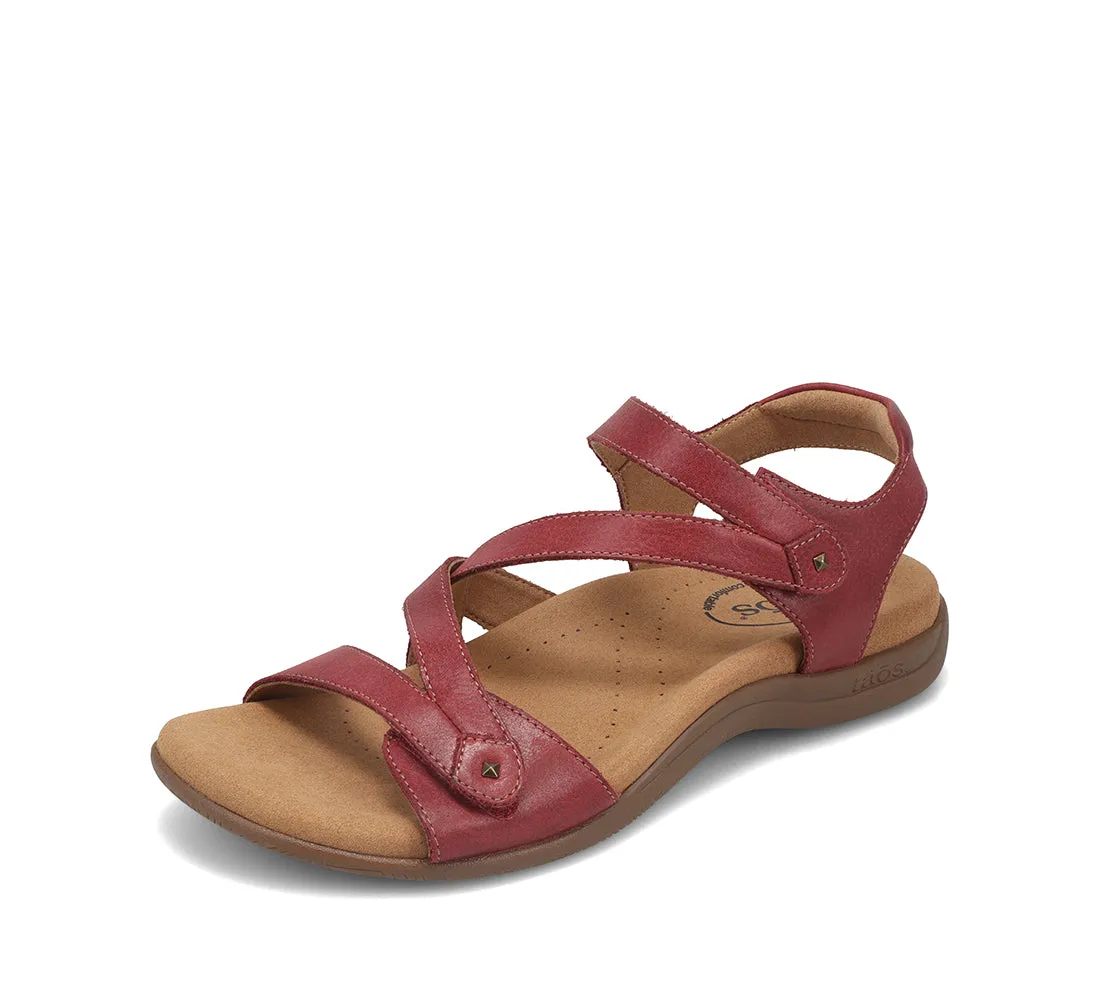 Women's Taos Big Time Color: Cranberry